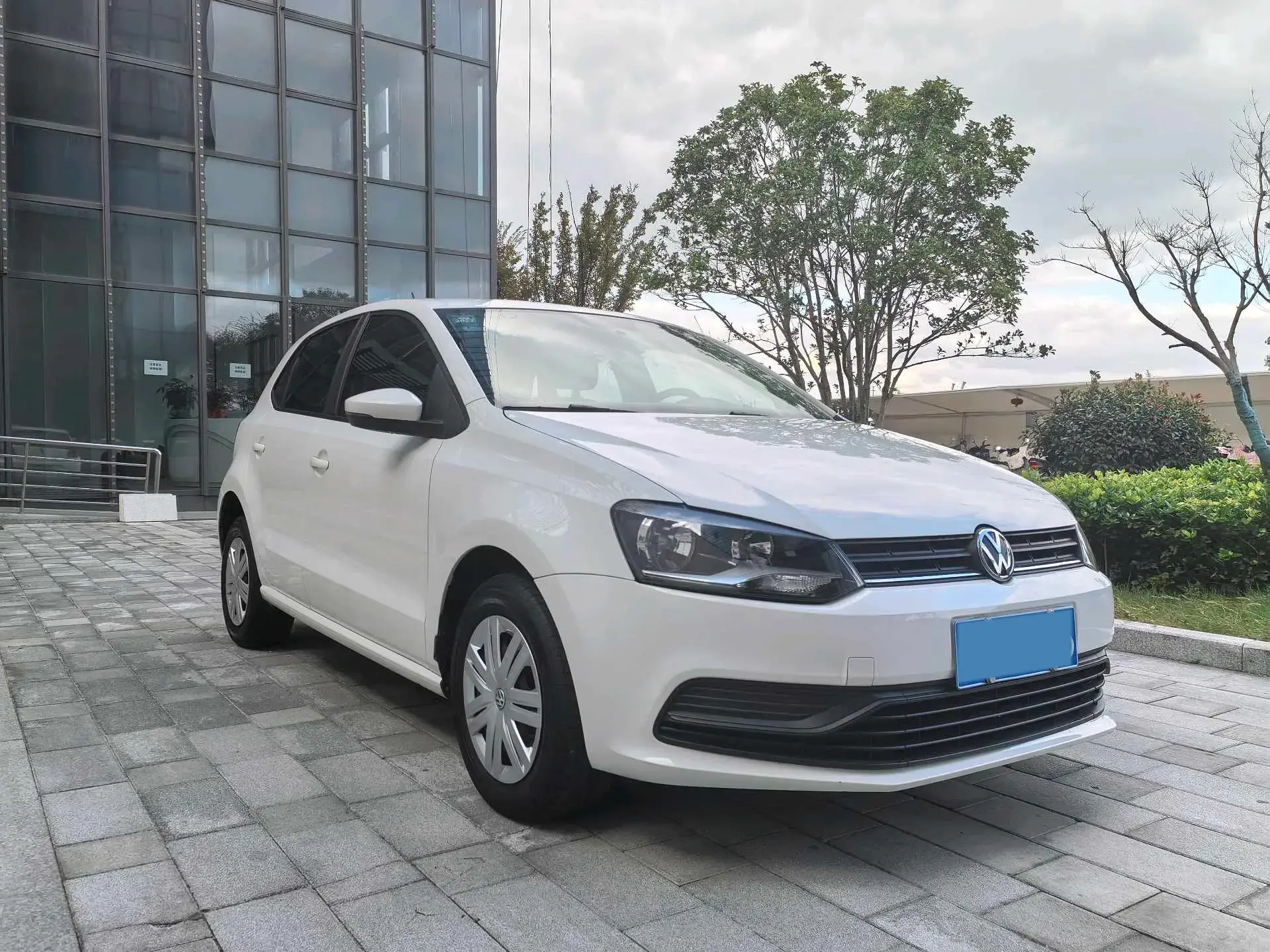 2018 VOLKSWAGEN POLO thumbnail 3