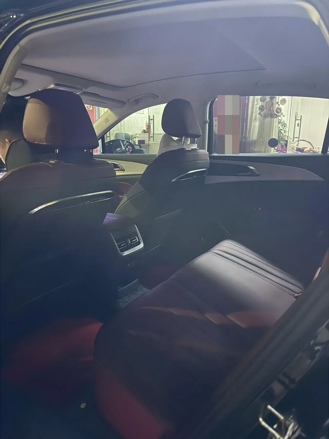 2025 HONGQI H5 thumbnail 4