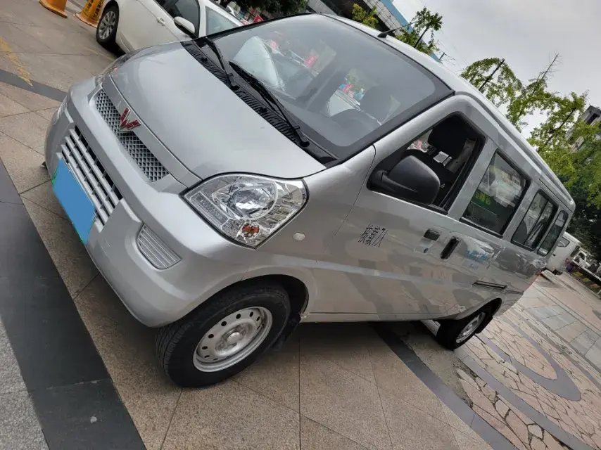2022 WuLing RongGuang EV BEV 41.6KWH