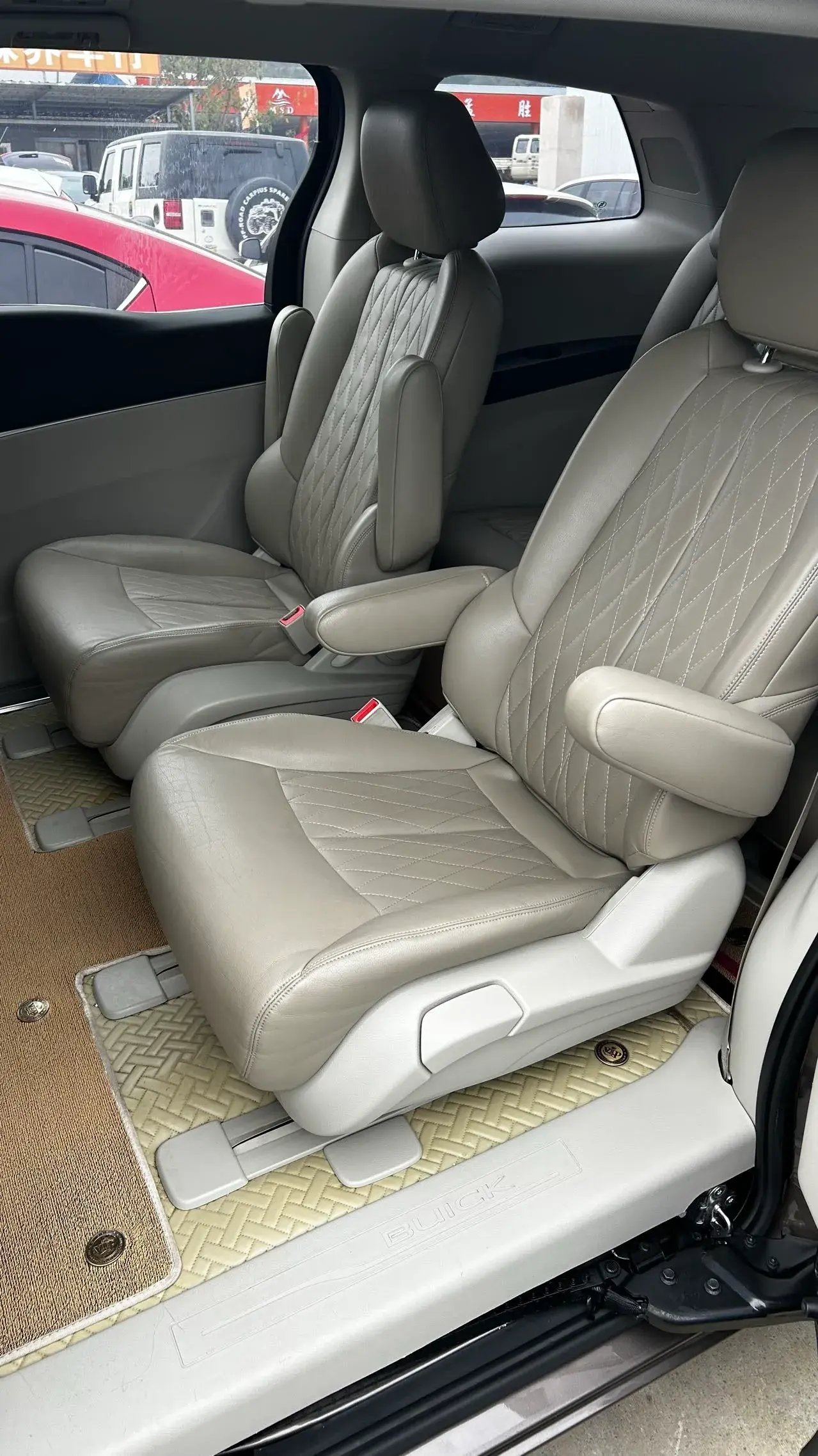 2021 BUICK GL8 thumbnail 4