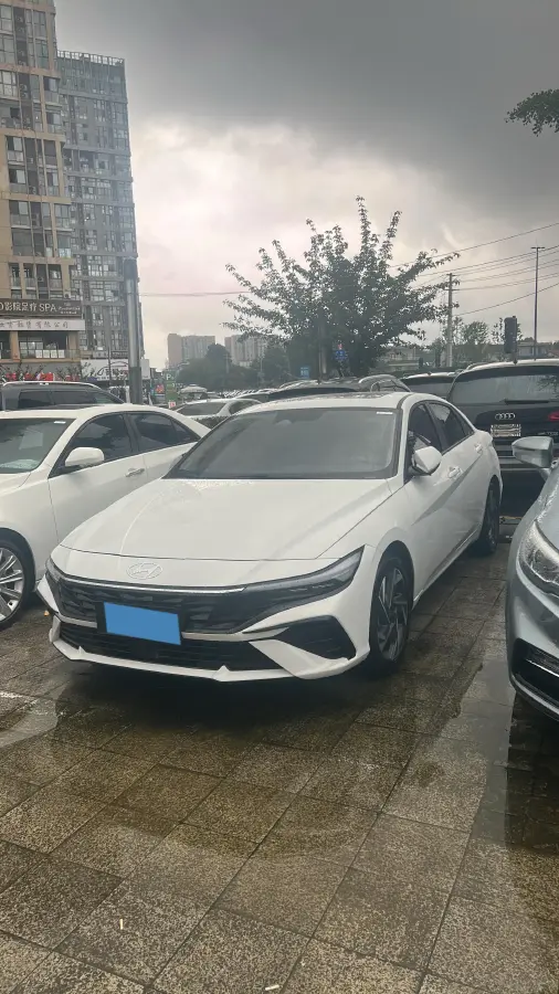2022 Hyundai Elantra 1.4T 140HP L4 7DCT
