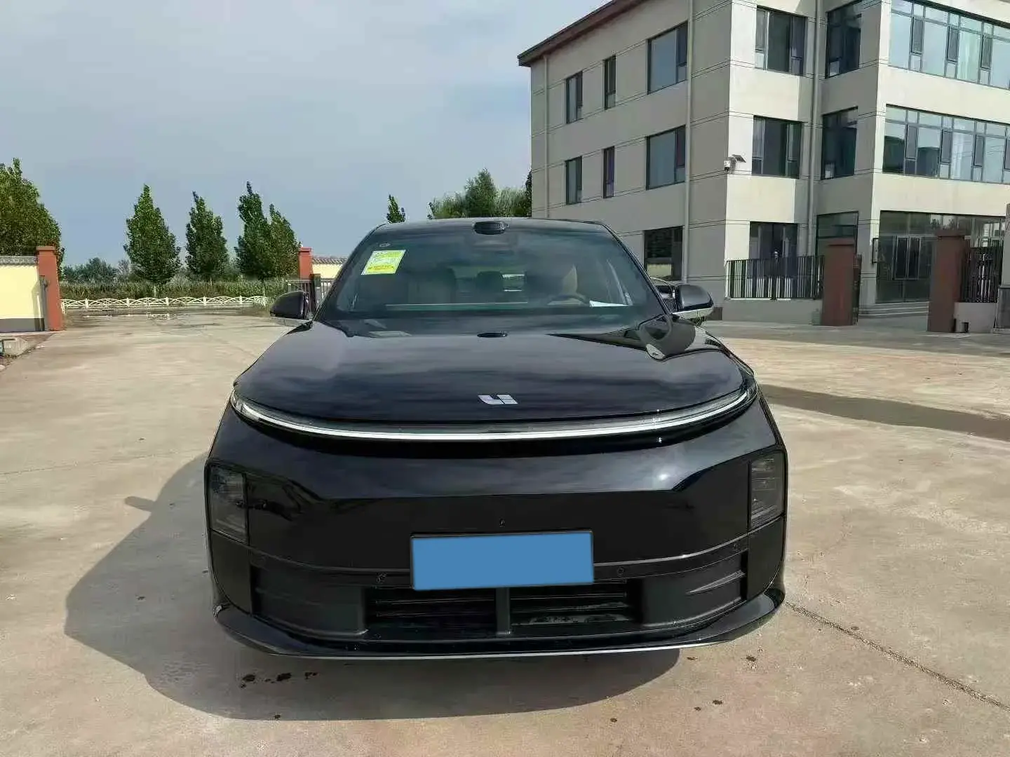 2024 LI L6 thumbnail 2