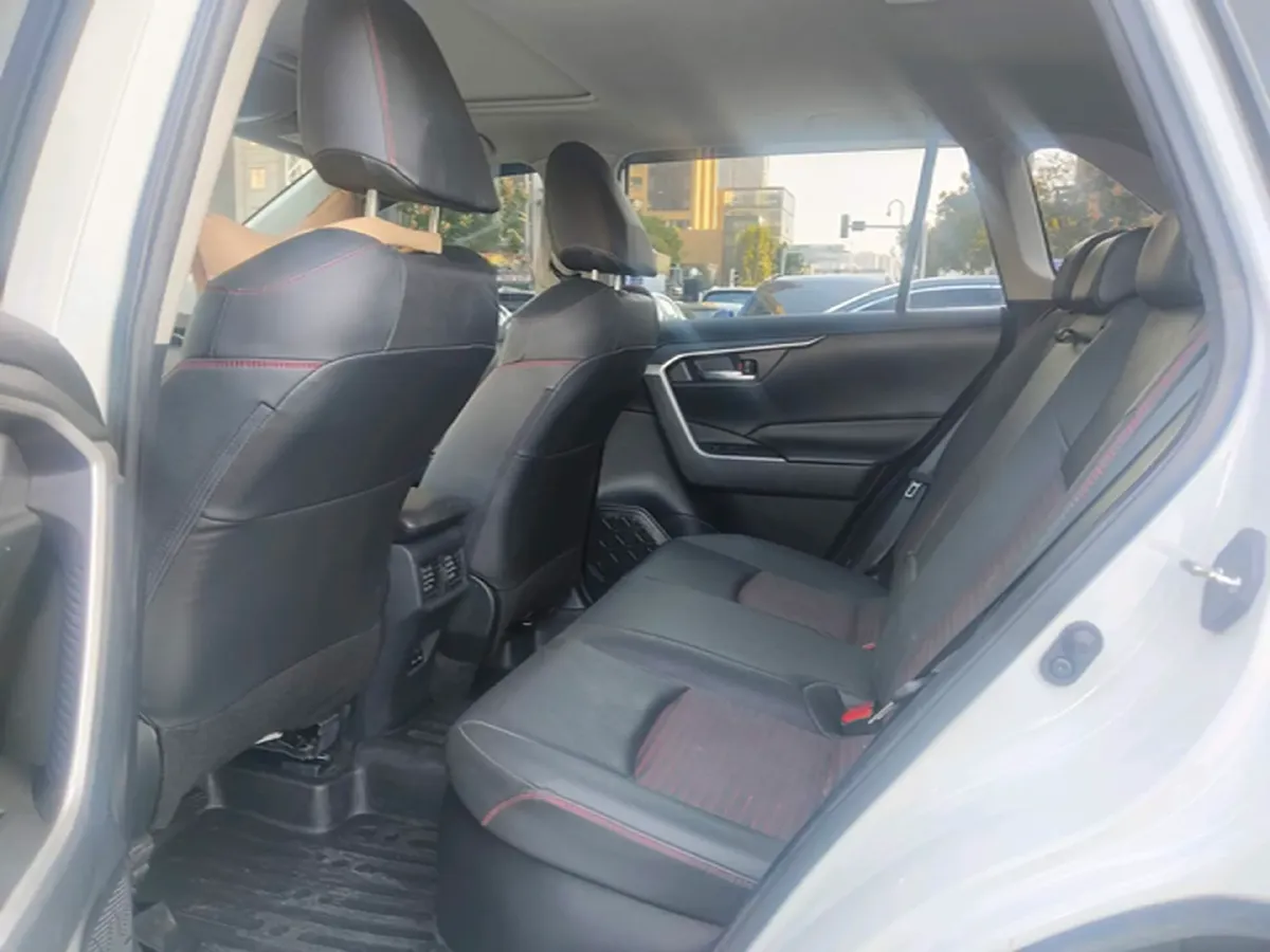 2022 Toyota RAV4 Hybird E+ 2.5L 180HP L4 E-CVT PHEV 15.984KWH,autocango,china used car exporter,china ev exporter,chinese used car exporter,chinese used ev exporter