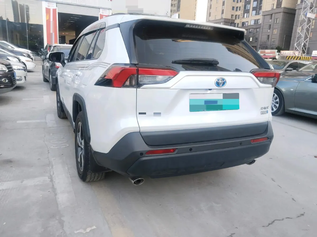 2022 Toyota RAV4 Hybird E+ 2.5L 180HP L4 E-CVT PHEV 15.984KWH,autocango,china used car exporter,china ev exporter,chinese used car exporter,chinese used ev exporter