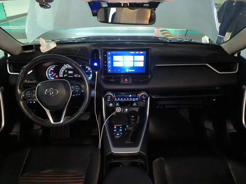 2022 Toyota RAV4 Hybird E+ 2.5L 180HP L4 E-CVT PHEV 15.984KWH,autocango,china used car exporter,china ev exporter,chinese used car exporter,chinese used ev exporter