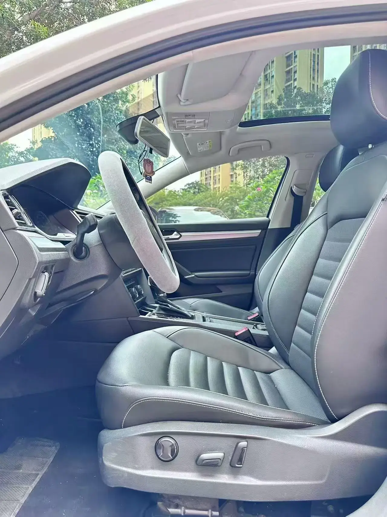 2019 VOLKSWAGEN LAMANDO thumbnail 4