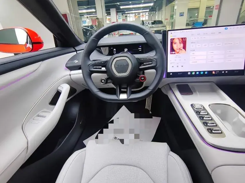 2024 MI SU7 thumbnail 4