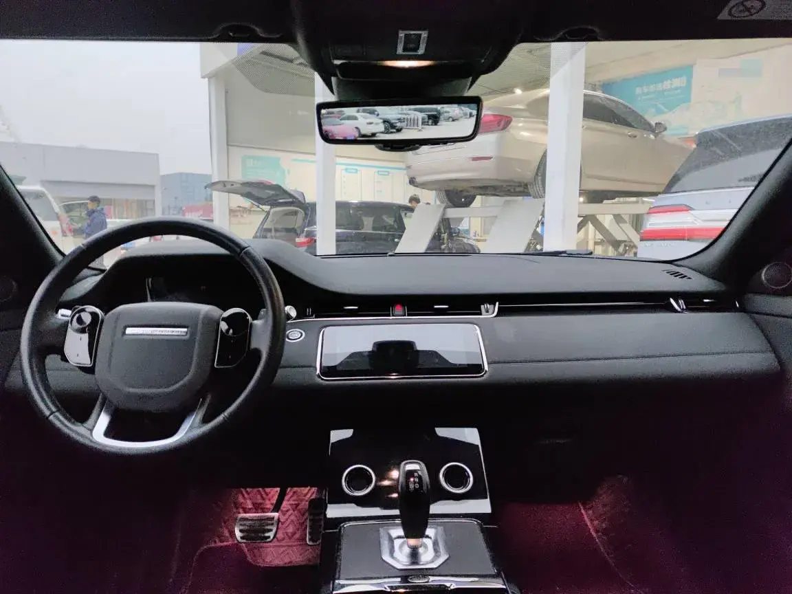 2020 LAND ROVER thumbnail 3