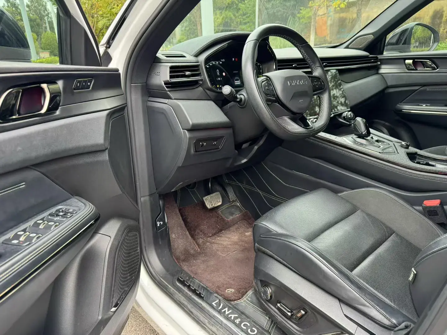 2021 LYNK&CO 01 thumbnail 4