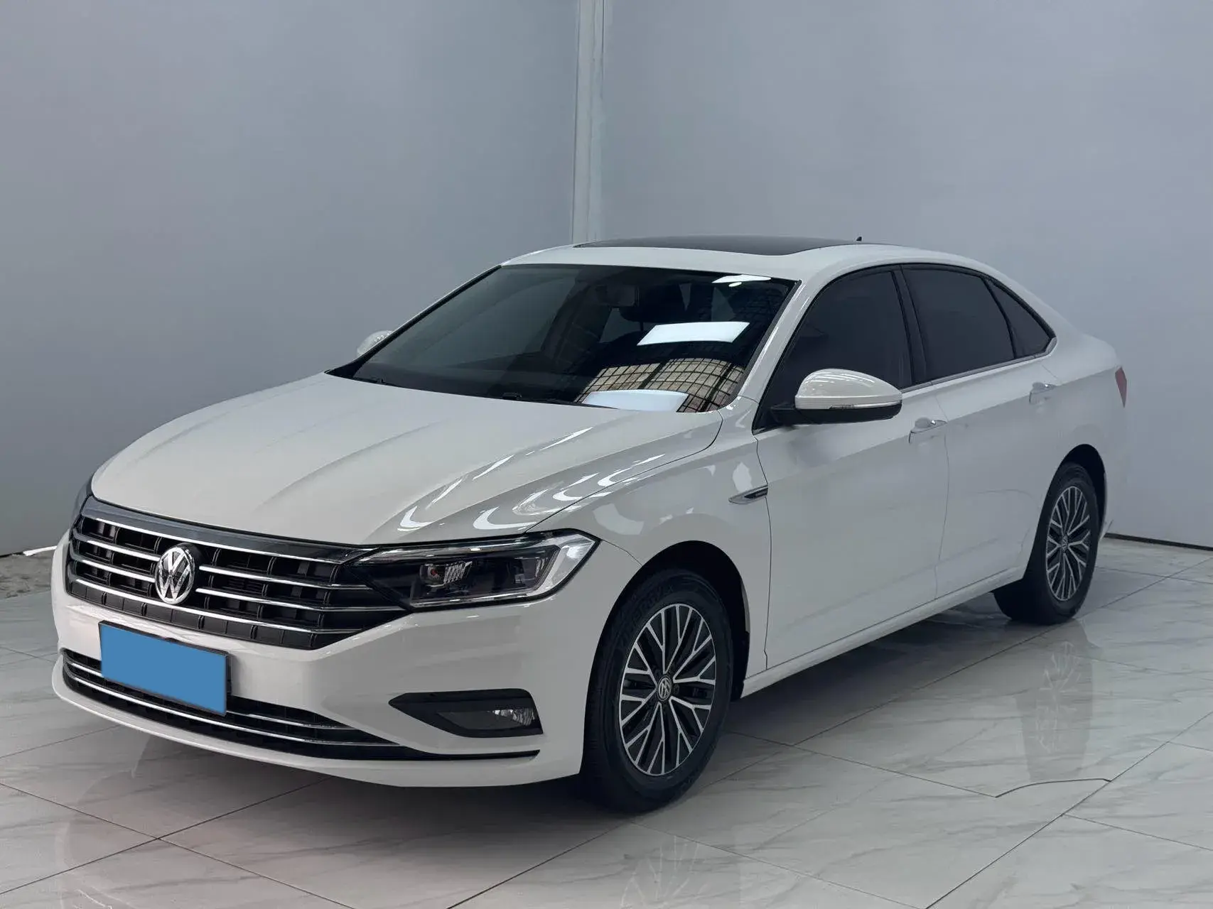 2021 VOLKSWAGEN SAGITAR view 1