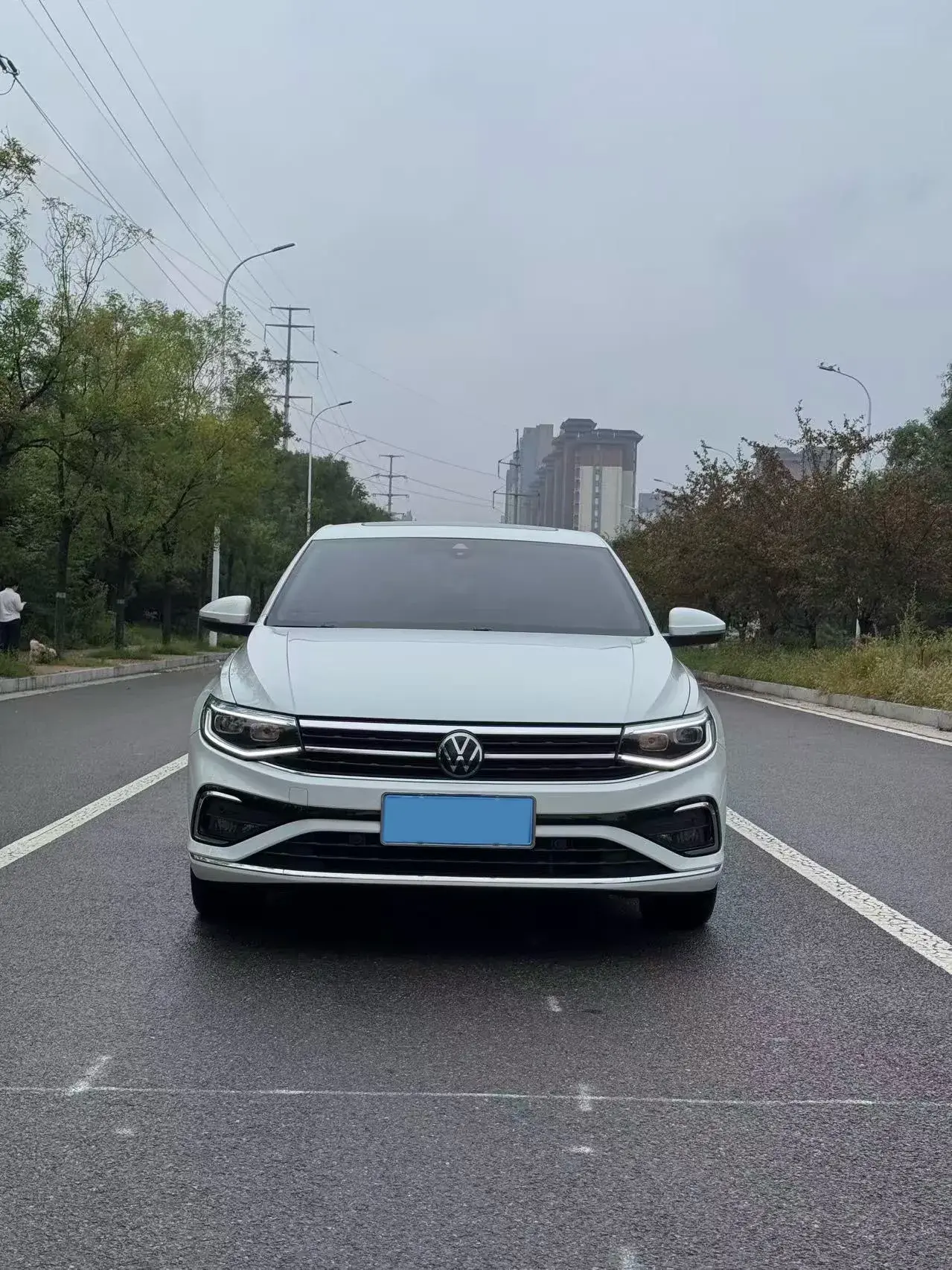 2023 VOLKSWAGEN BORA thumbnail 2