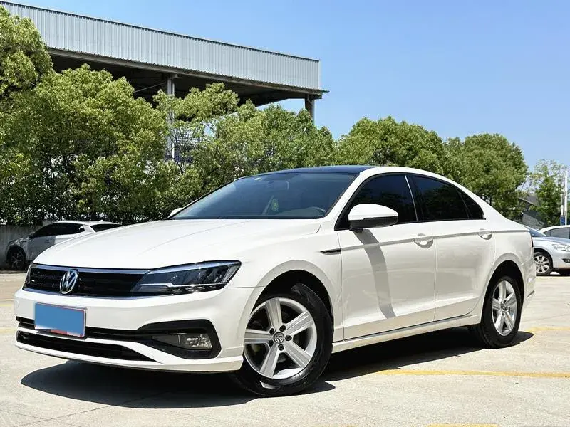 2019 VOLKSWAGEN LAMANDO view 1