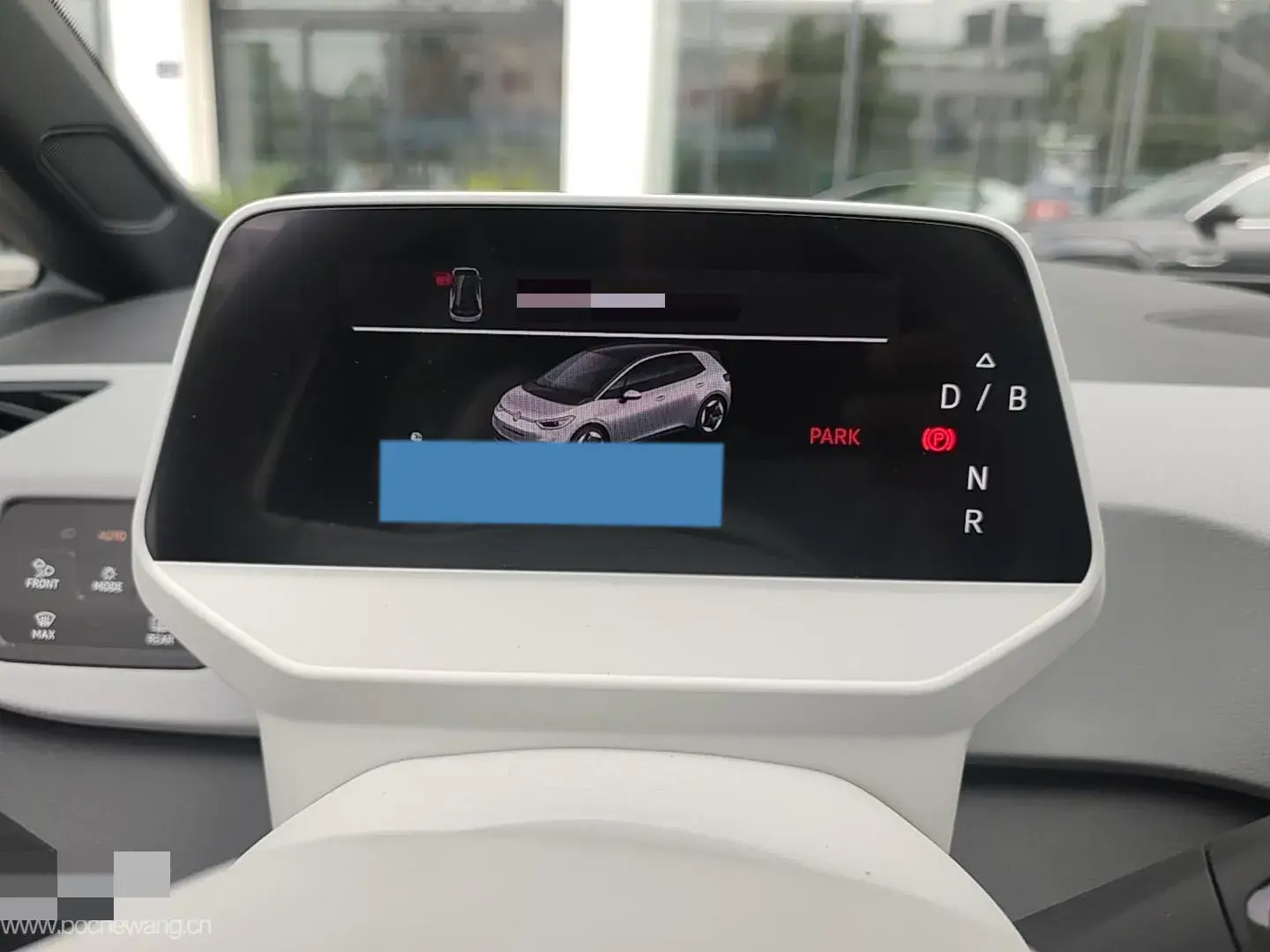 2025 VOLKSWAGEN ID.3 thumbnail 3