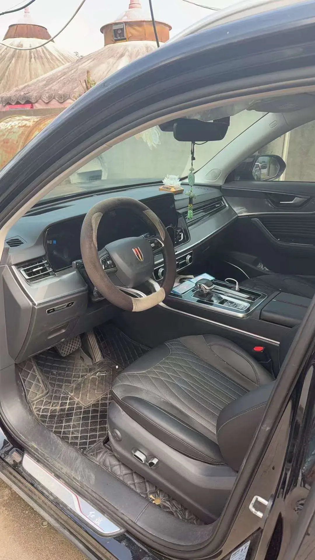 2023 HONGQI HS5 thumbnail 4