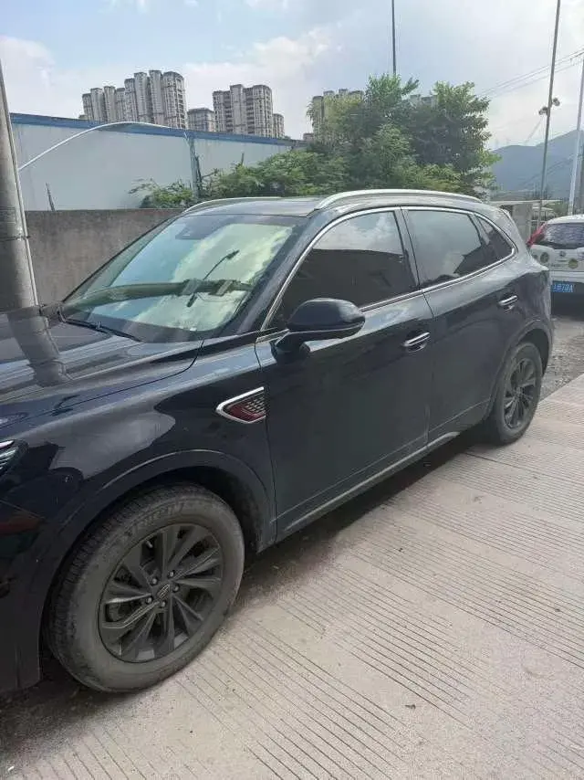 2023 HONGQI HS5 thumbnail 2