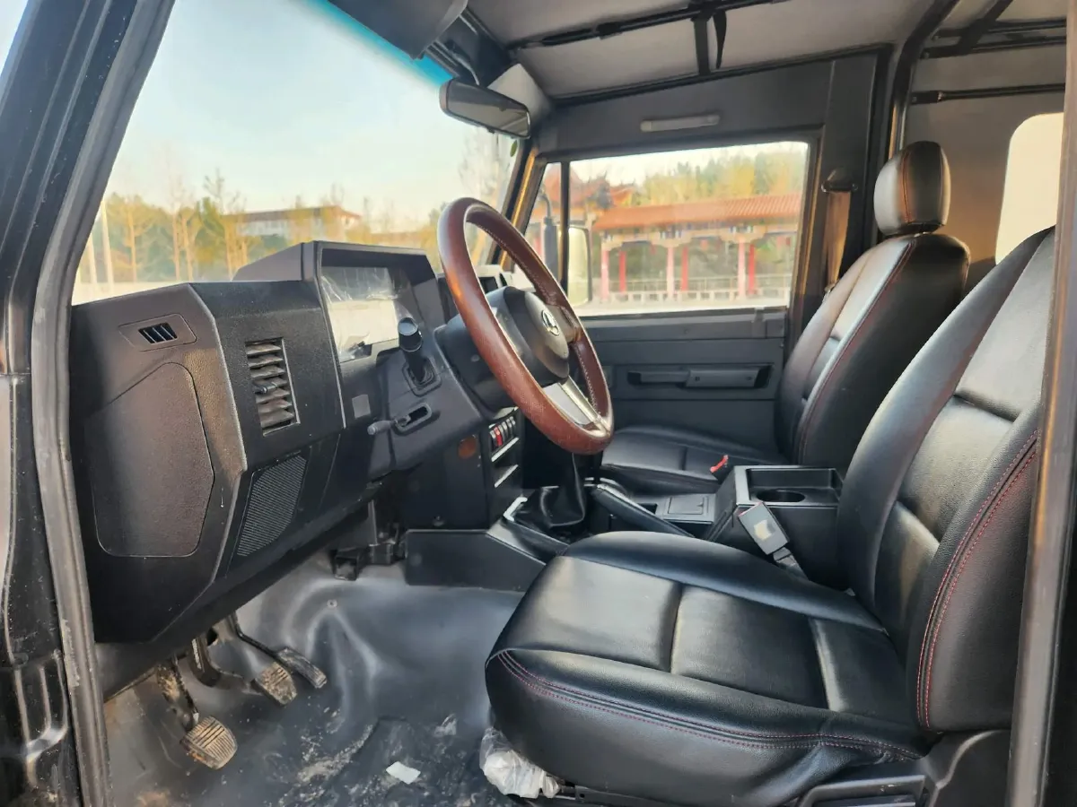 2016 BAW Battle Flag 2.0L 102HP L4 5MT,autocango,china used car exporter,china ev exporter,chinese used car exporter,chinese used ev exporter