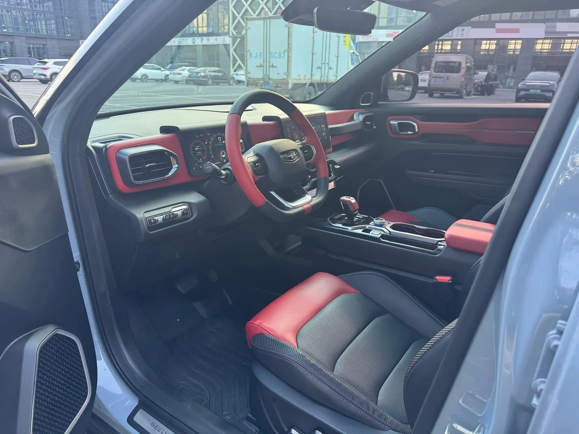 2020 GEELY ICON thumbnail 4