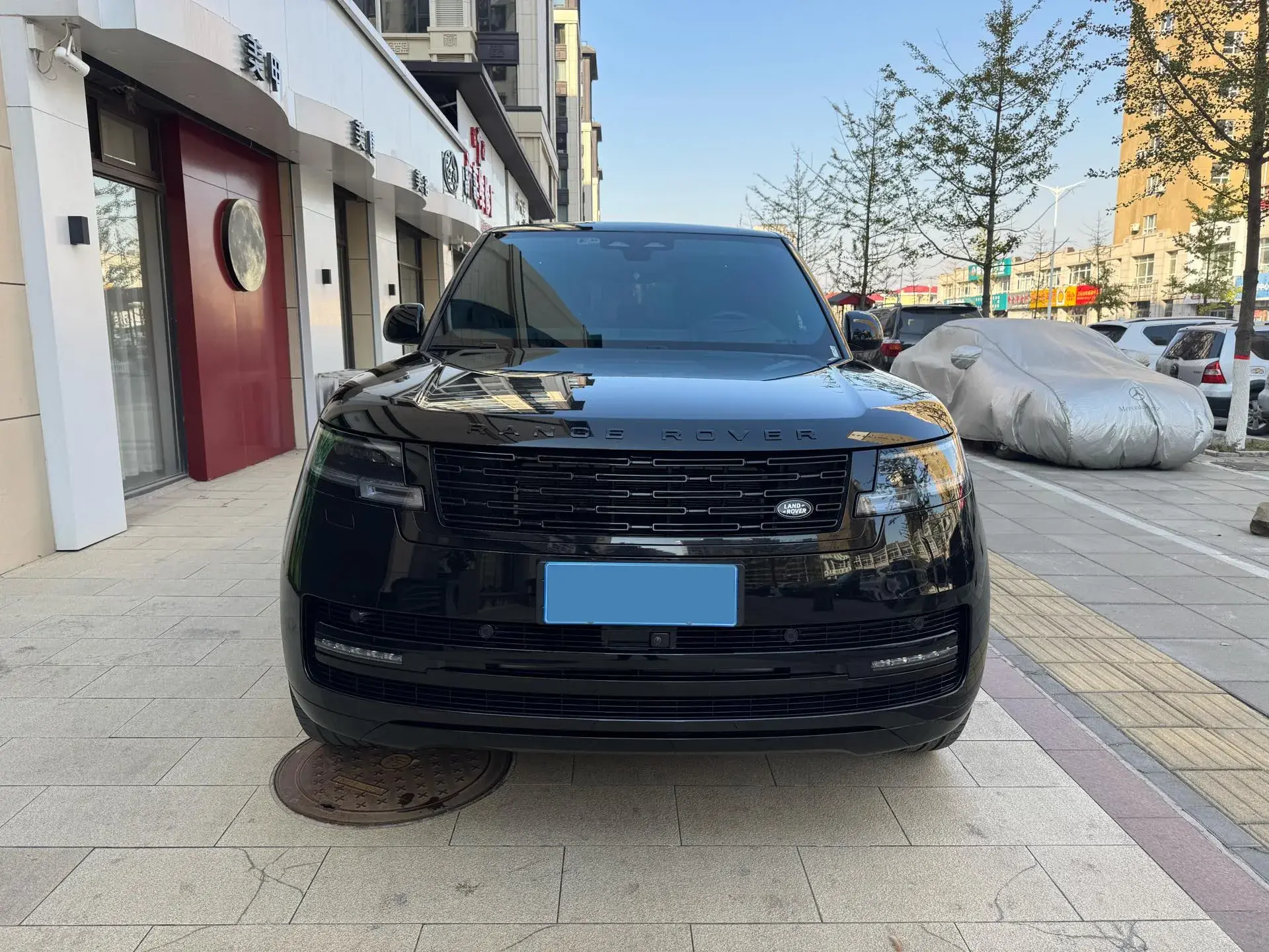 2023 LAND ROVER thumbnail 2