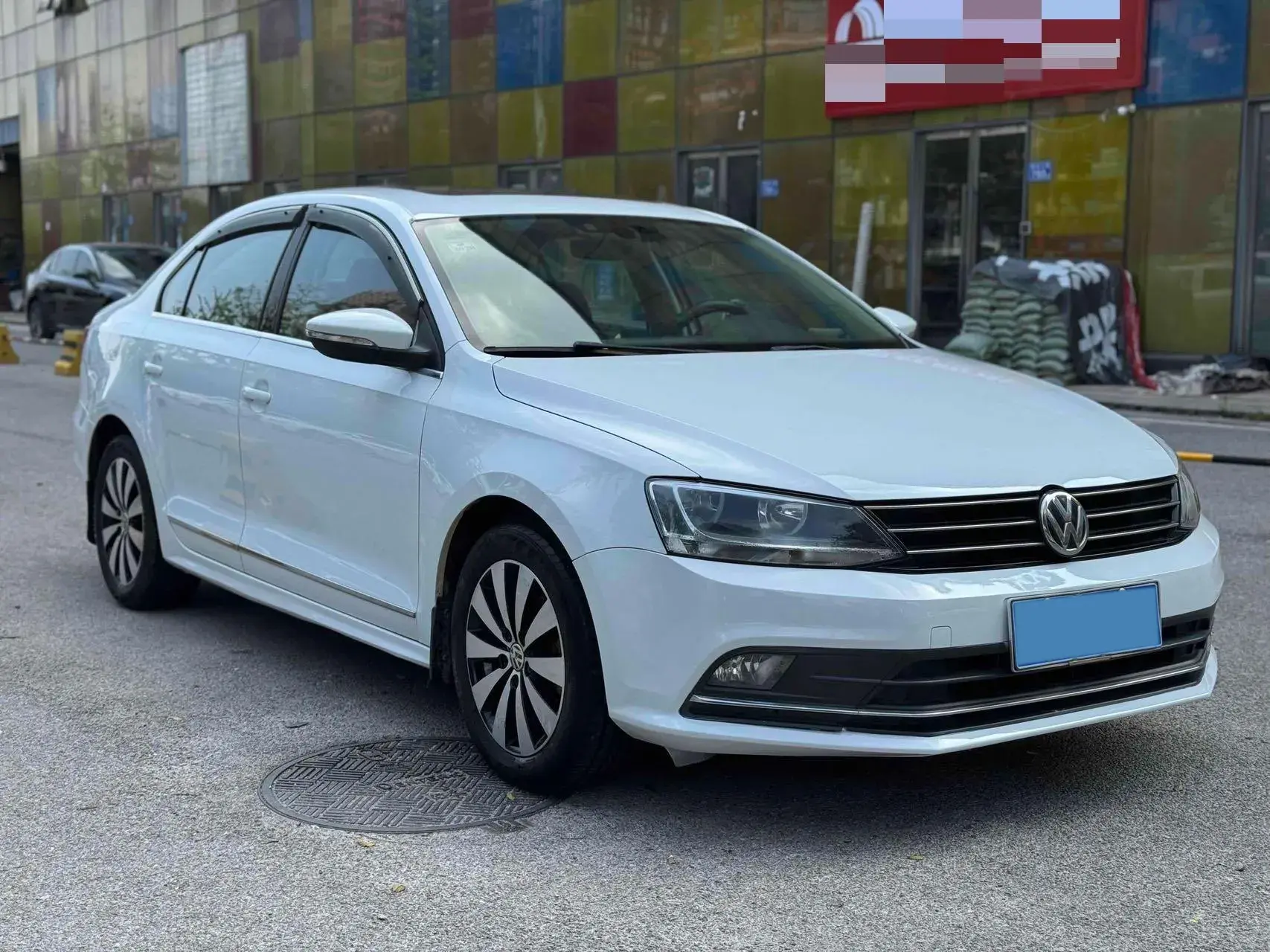 2017 VOLKSWAGEN SAGITAR thumbnail 2