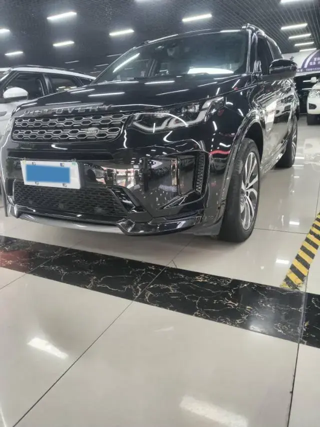 2020 LAND ROVER view 1