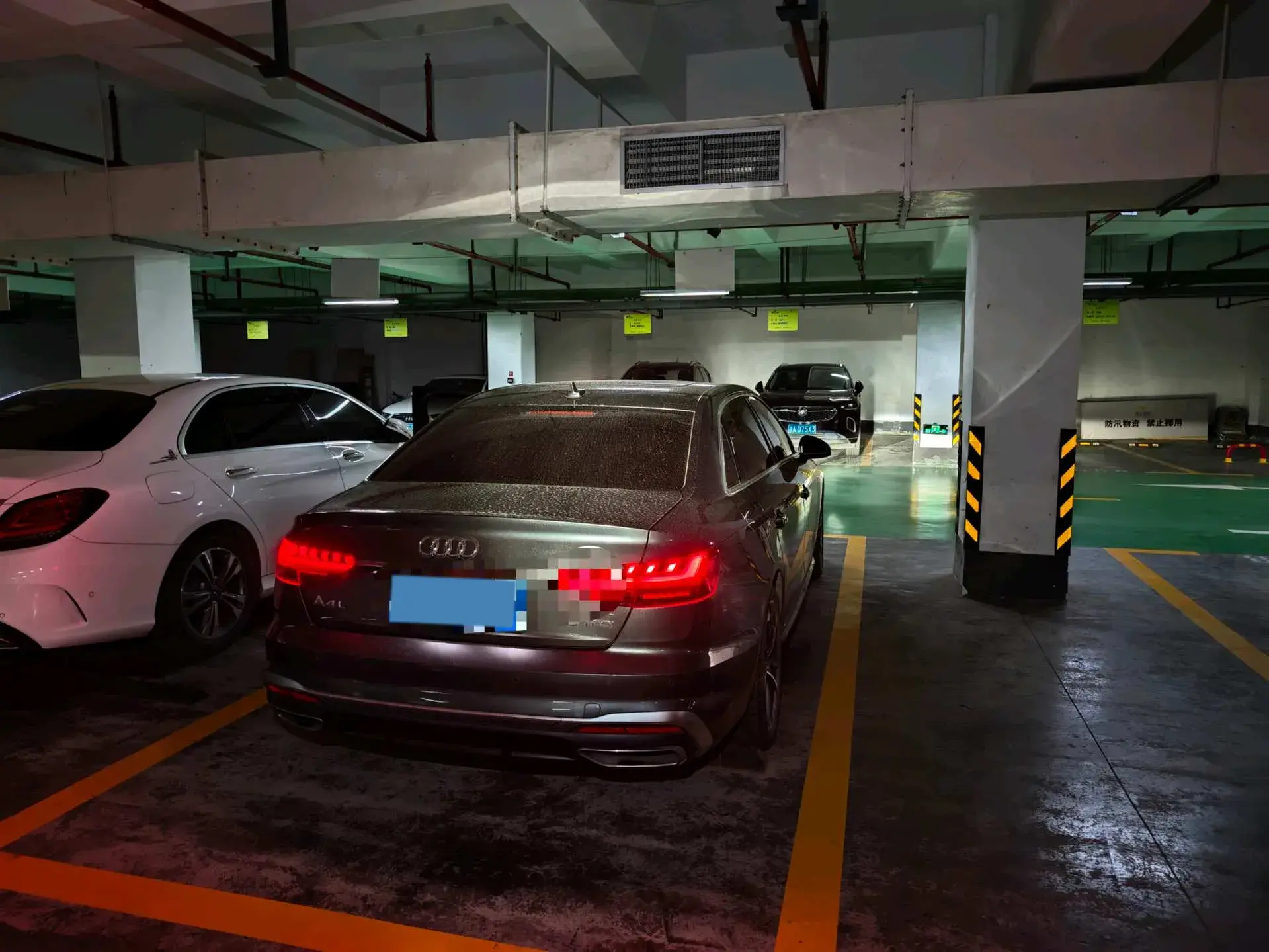 2020 AUDI A4L thumbnail 2