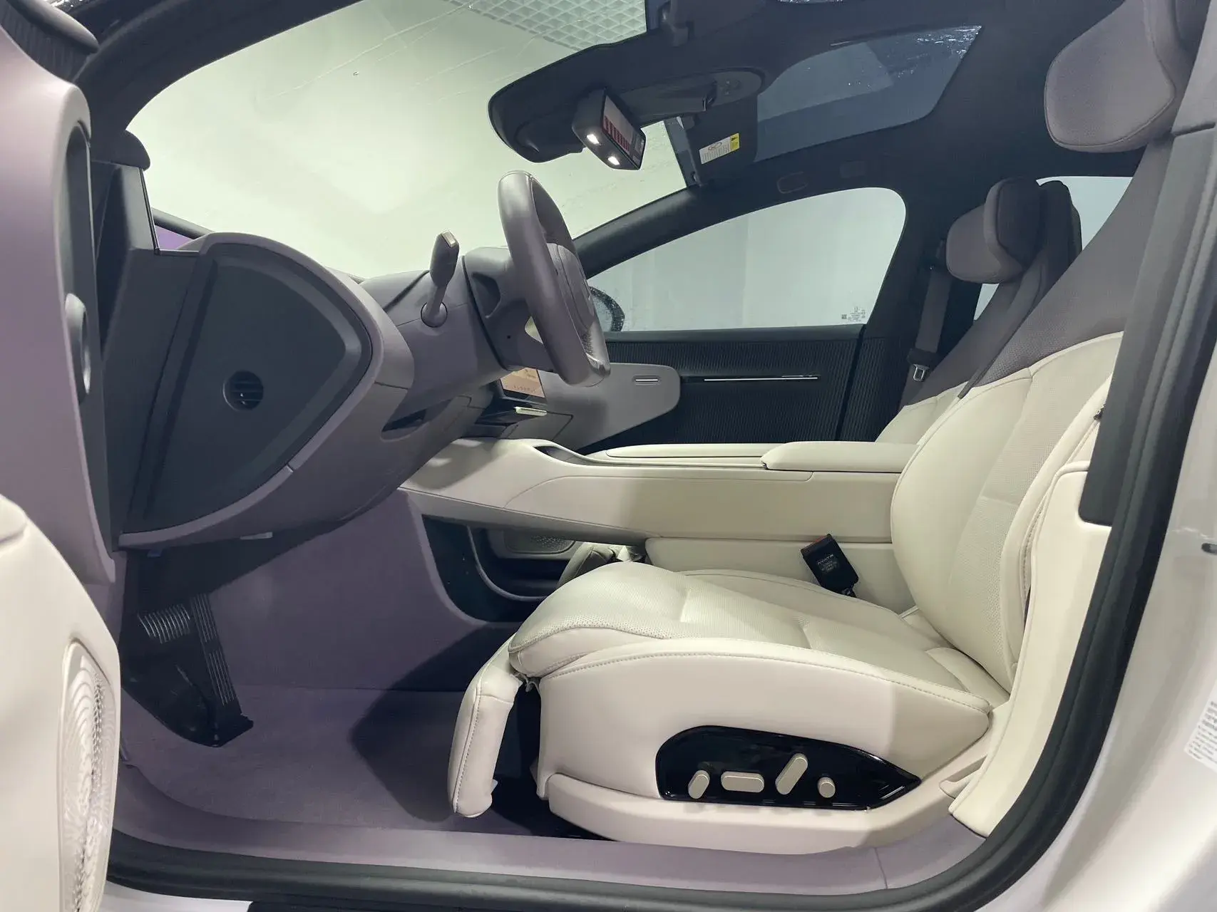 2025 AVATR 12 thumbnail 2