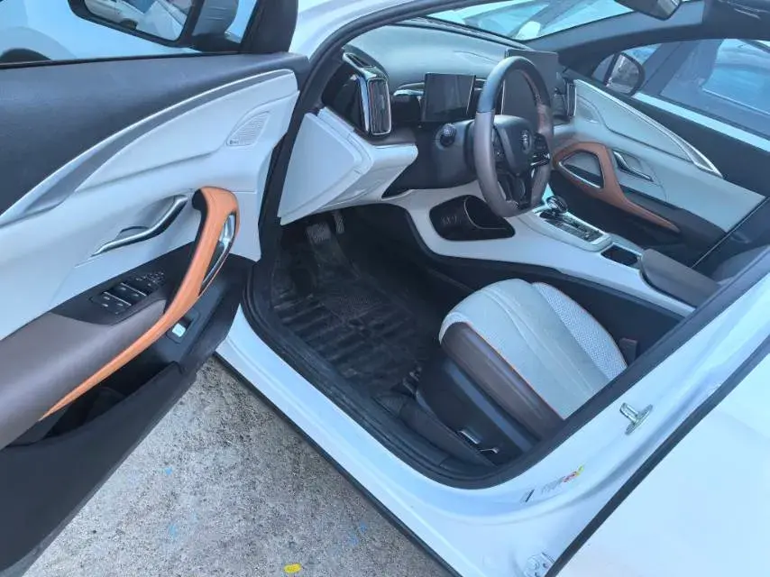 2022 BYD SONG thumbnail 3