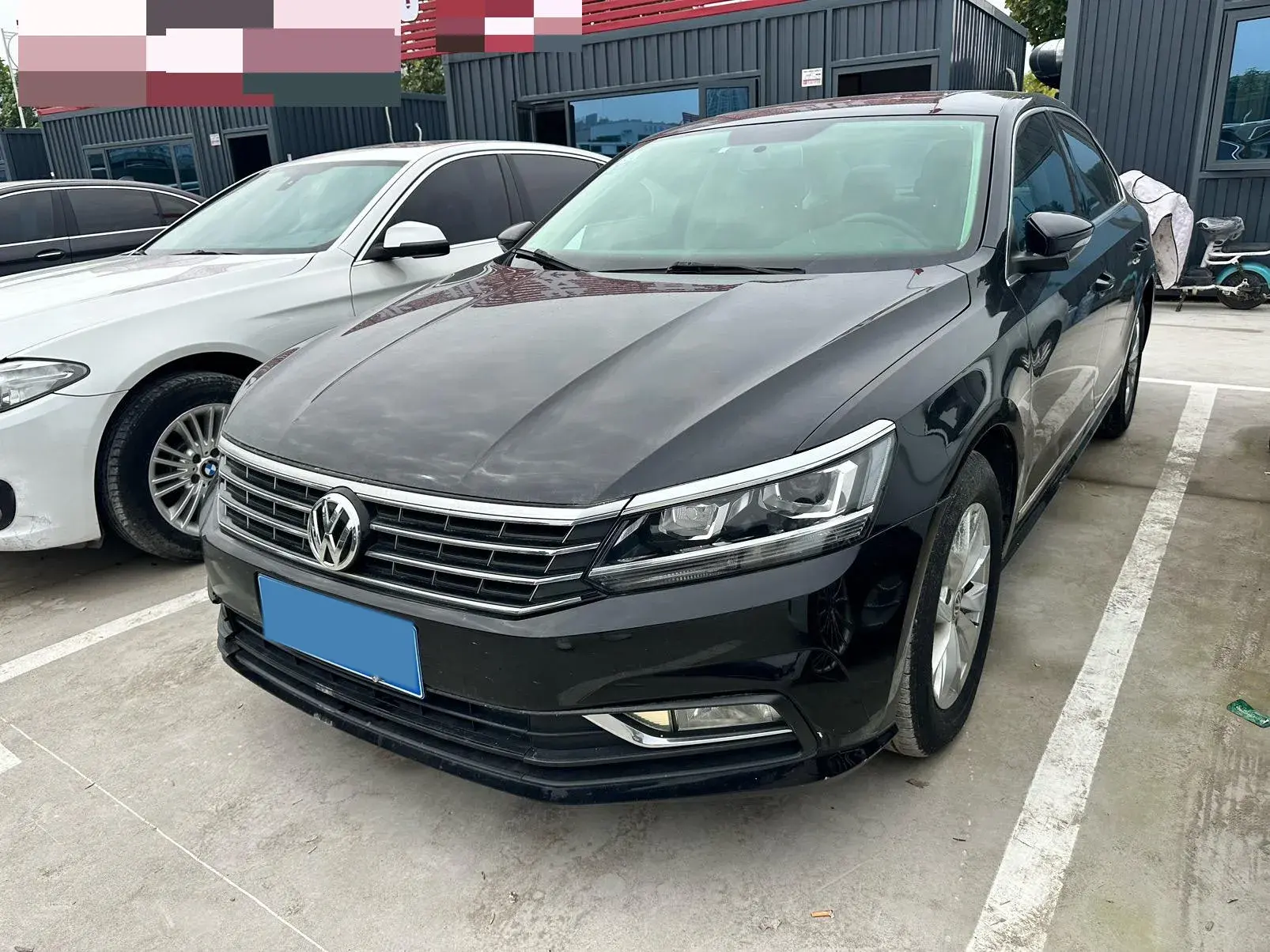 2015 VOLKSWAGEN PASSAT view 1