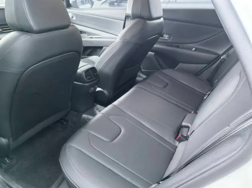 2023 Hyundai Elantra 1.5L 115HP L4 CVT,autocango,china used car exporter,china ev exporter,chinese used car exporter,chinese used ev exporter