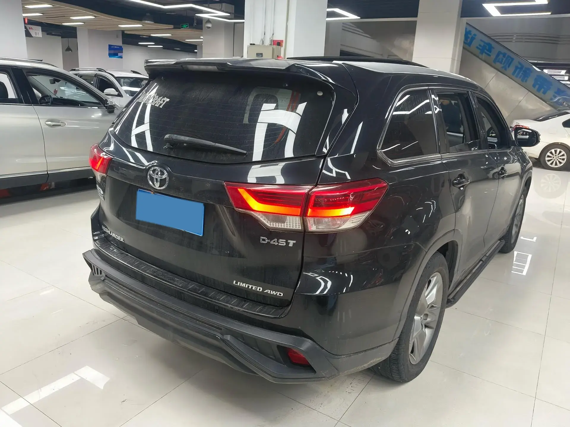 2018 TOYOTA HIGHLANDER thumbnail 3