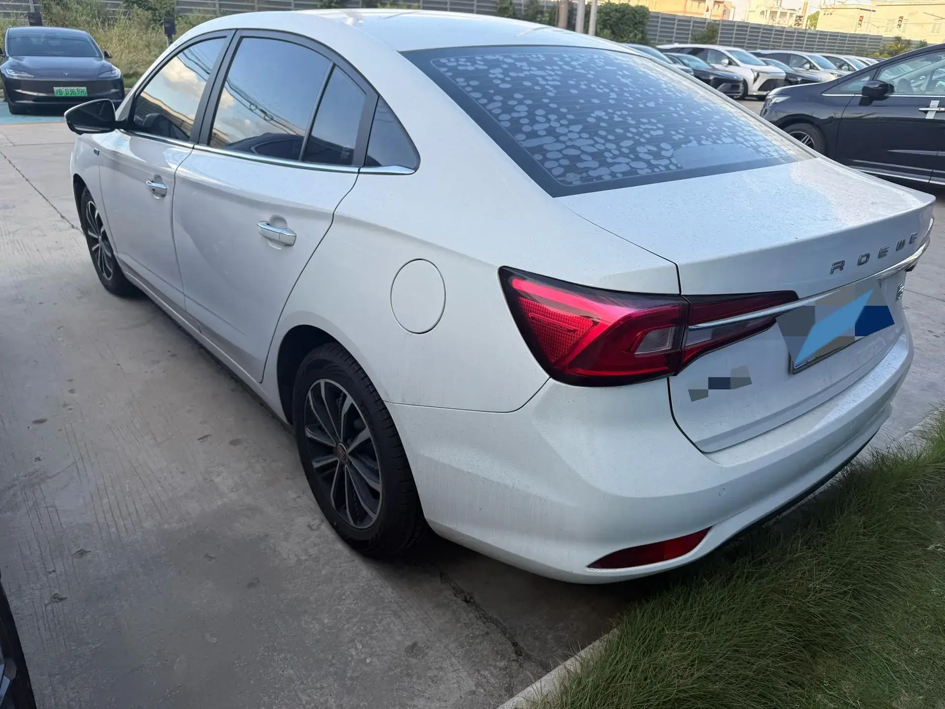 2019 ROEWE I5 thumbnail 3