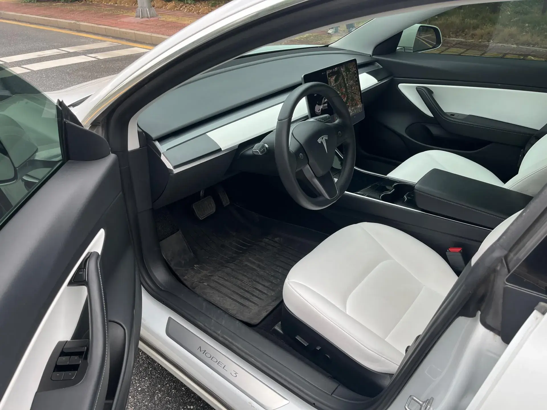 2020 TESLA MODEL thumbnail 4