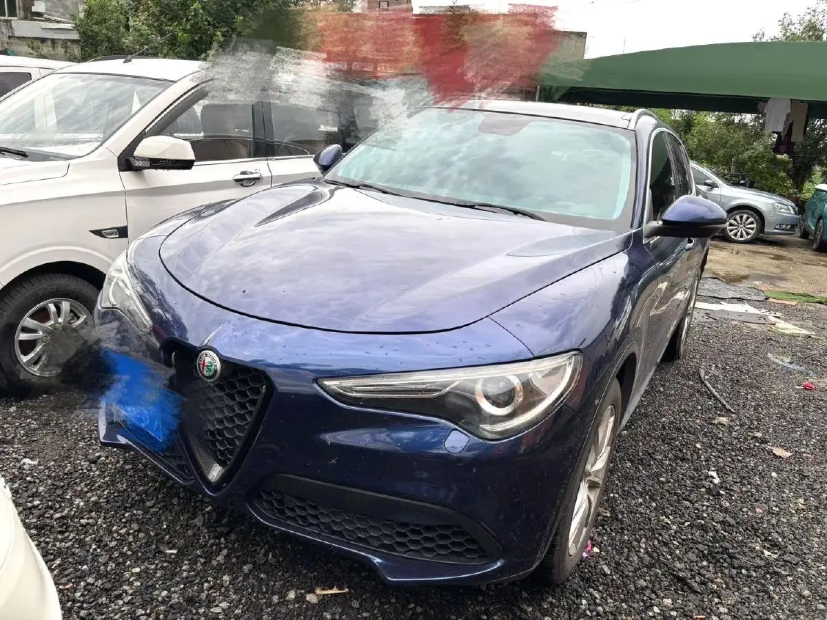 2017 Alfa Romeo Stelvio 2.0T 200HP L4 8AT