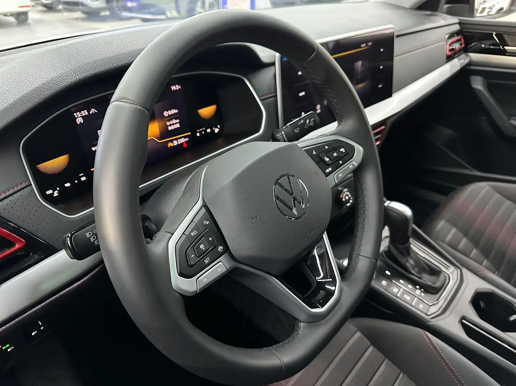 2024 VOLKSWAGEN LAVIDA thumbnail 3