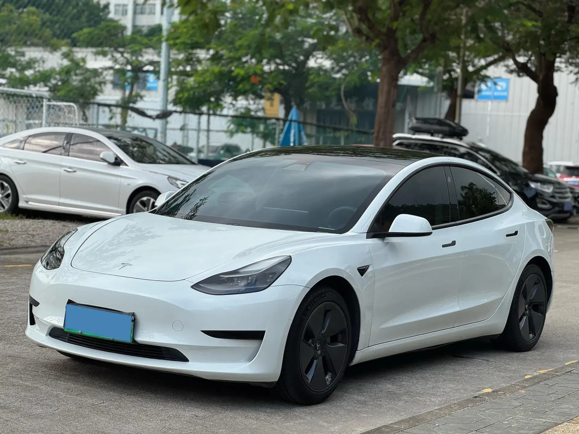 2021 TESLA MODEL view 1