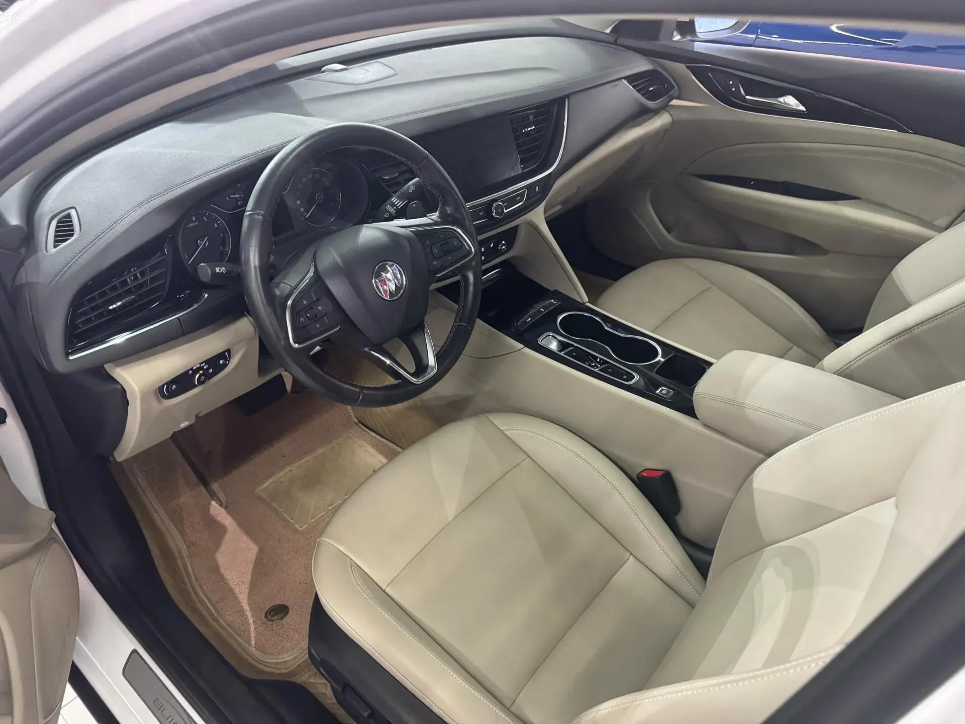 2020 BUICK REGAL thumbnail 3