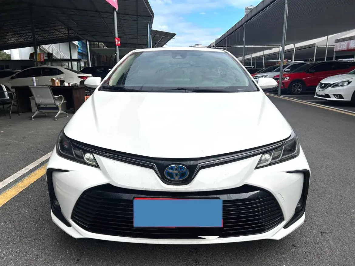 2021 TOYOTA COROLLA thumbnail 2