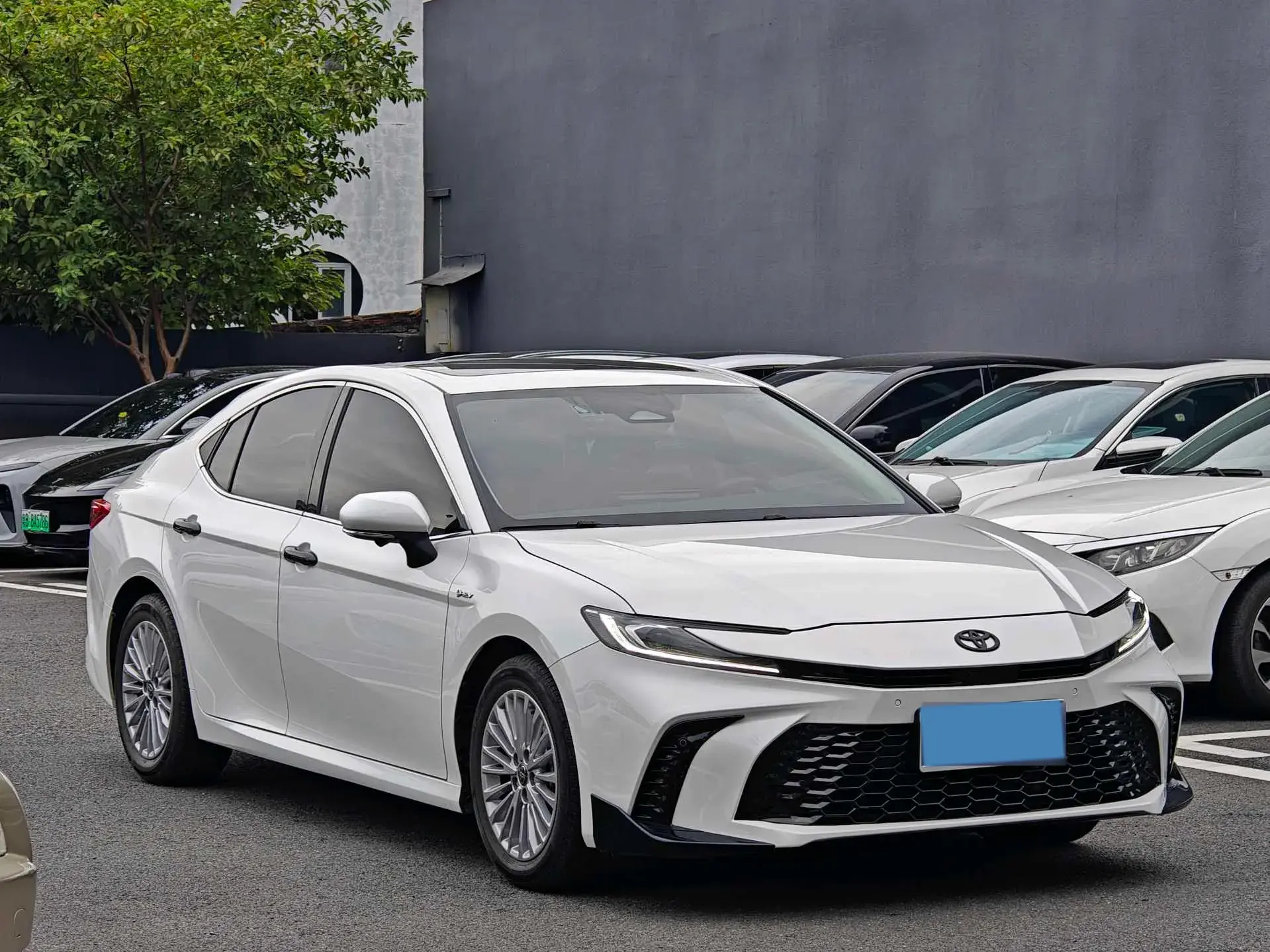 2024 TOYOTA CAMRY thumbnail 3