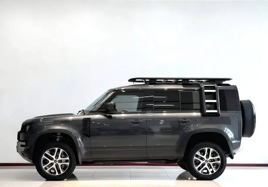 2023 LAND ROVER thumbnail 2