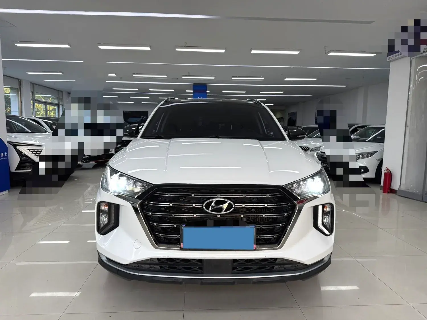 2020 HYUNDAI TUCSON thumbnail 2