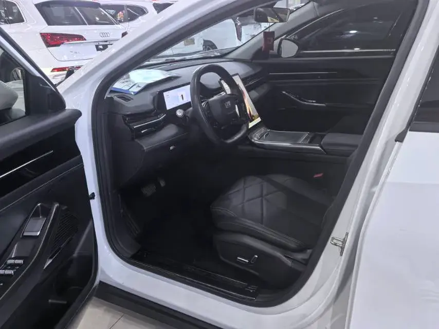 2023 GEELY GALAXY thumbnail 2