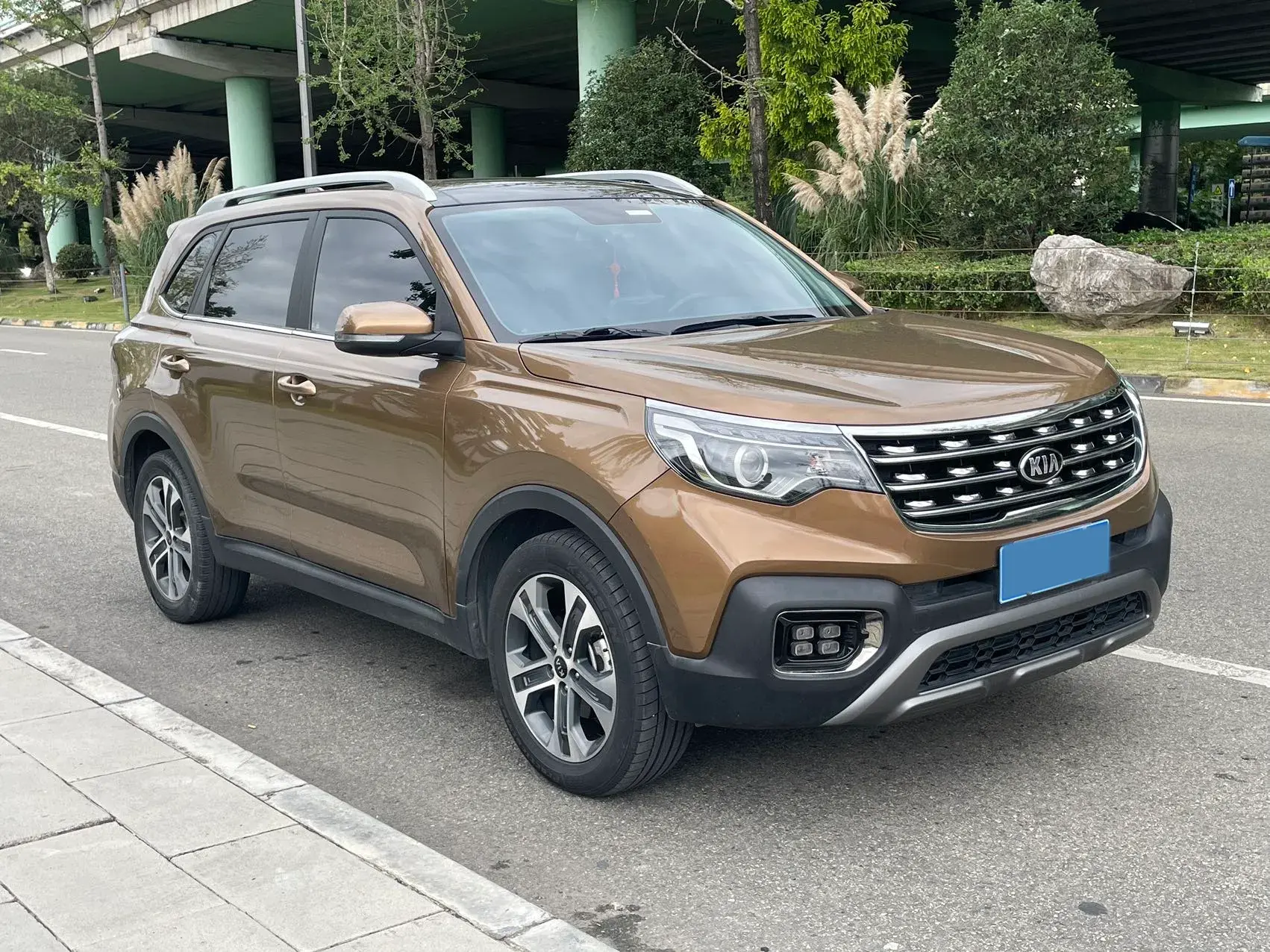 2018 KIA SPORTAGE thumbnail 3