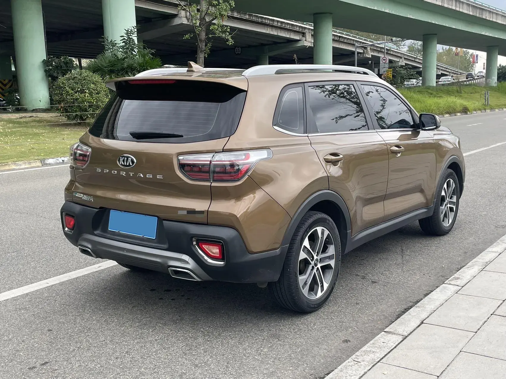 2018 KIA SPORTAGE thumbnail 4