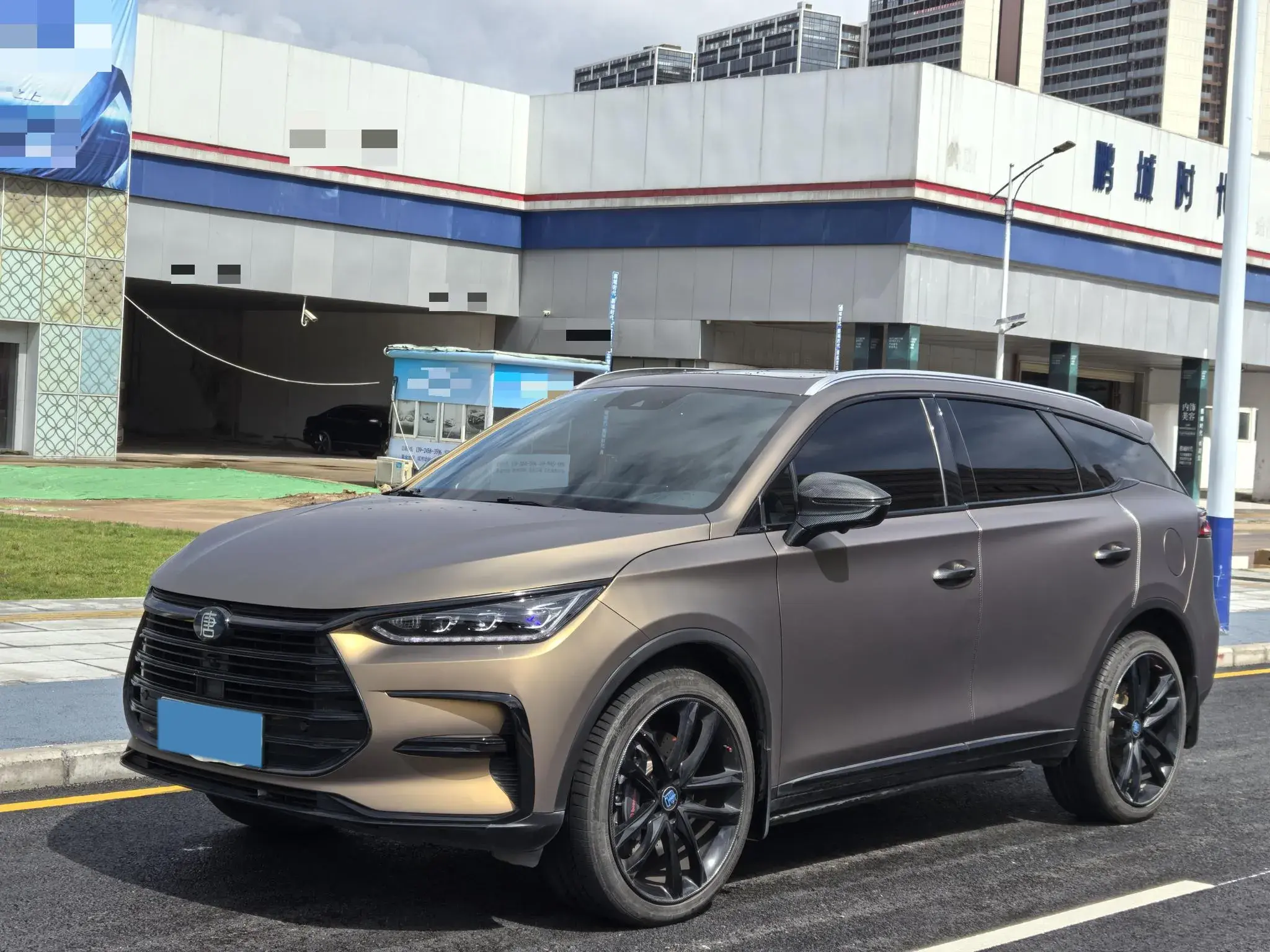 2021 BYD TANG view 1