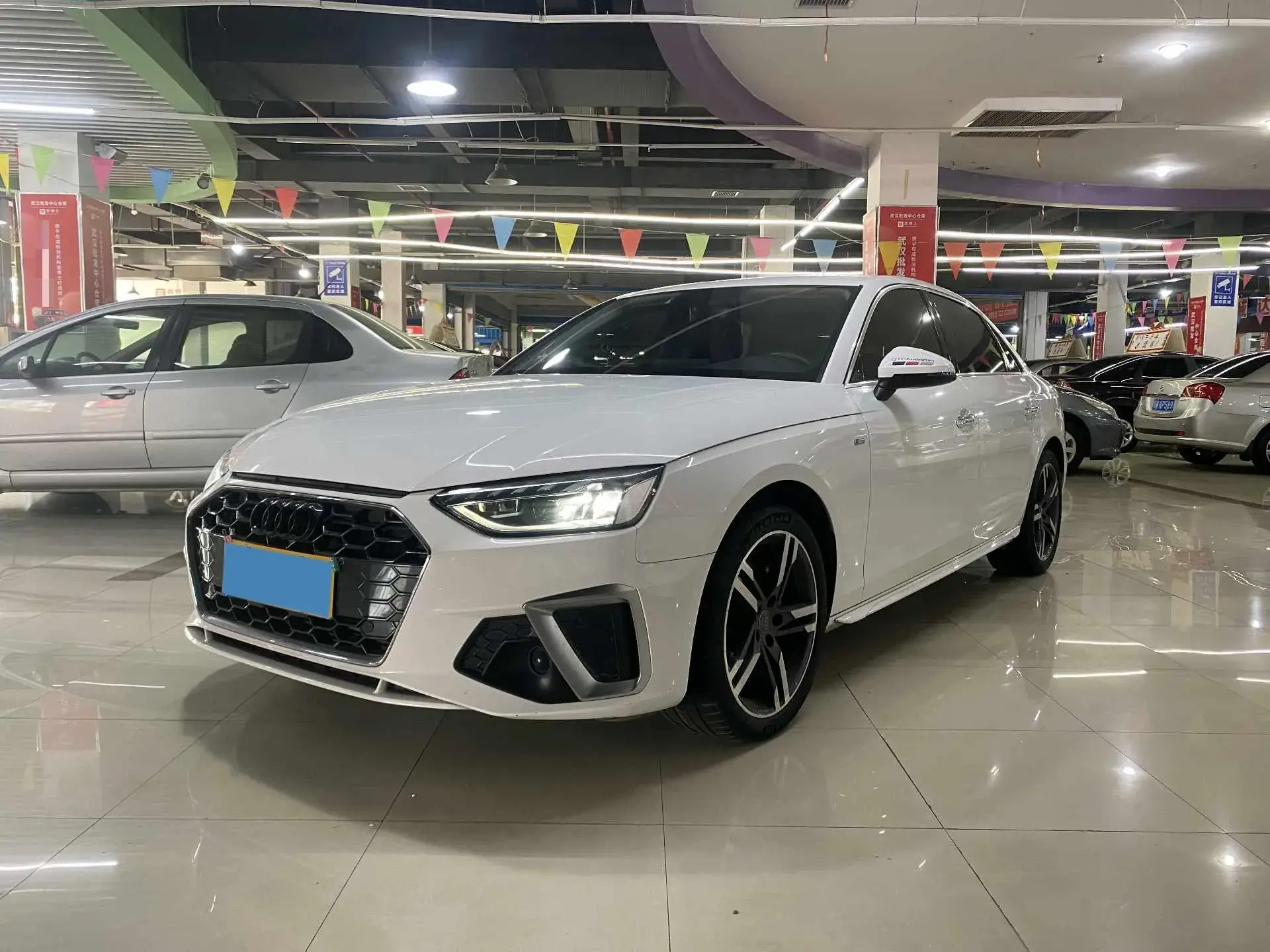 2020 AUDI A4L view 1