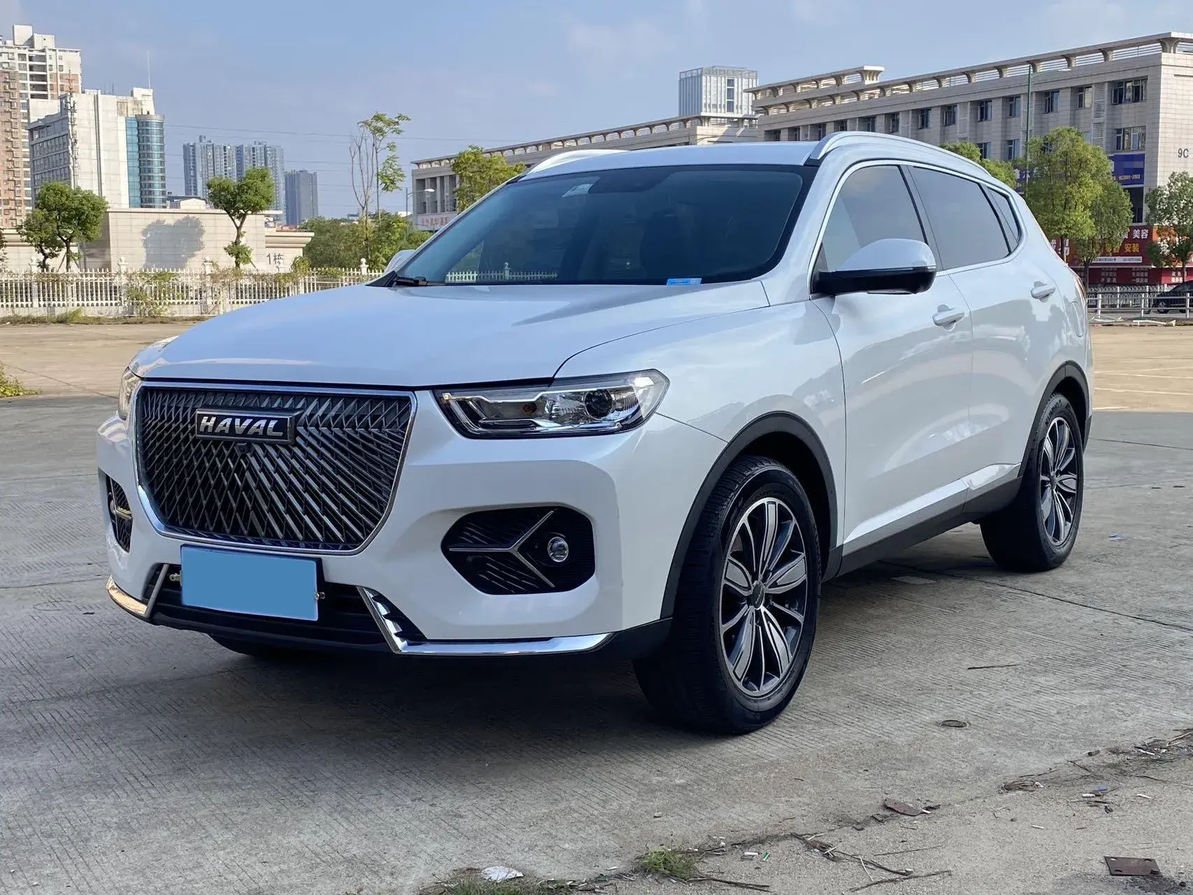 2021 HAVAL H6 view 1