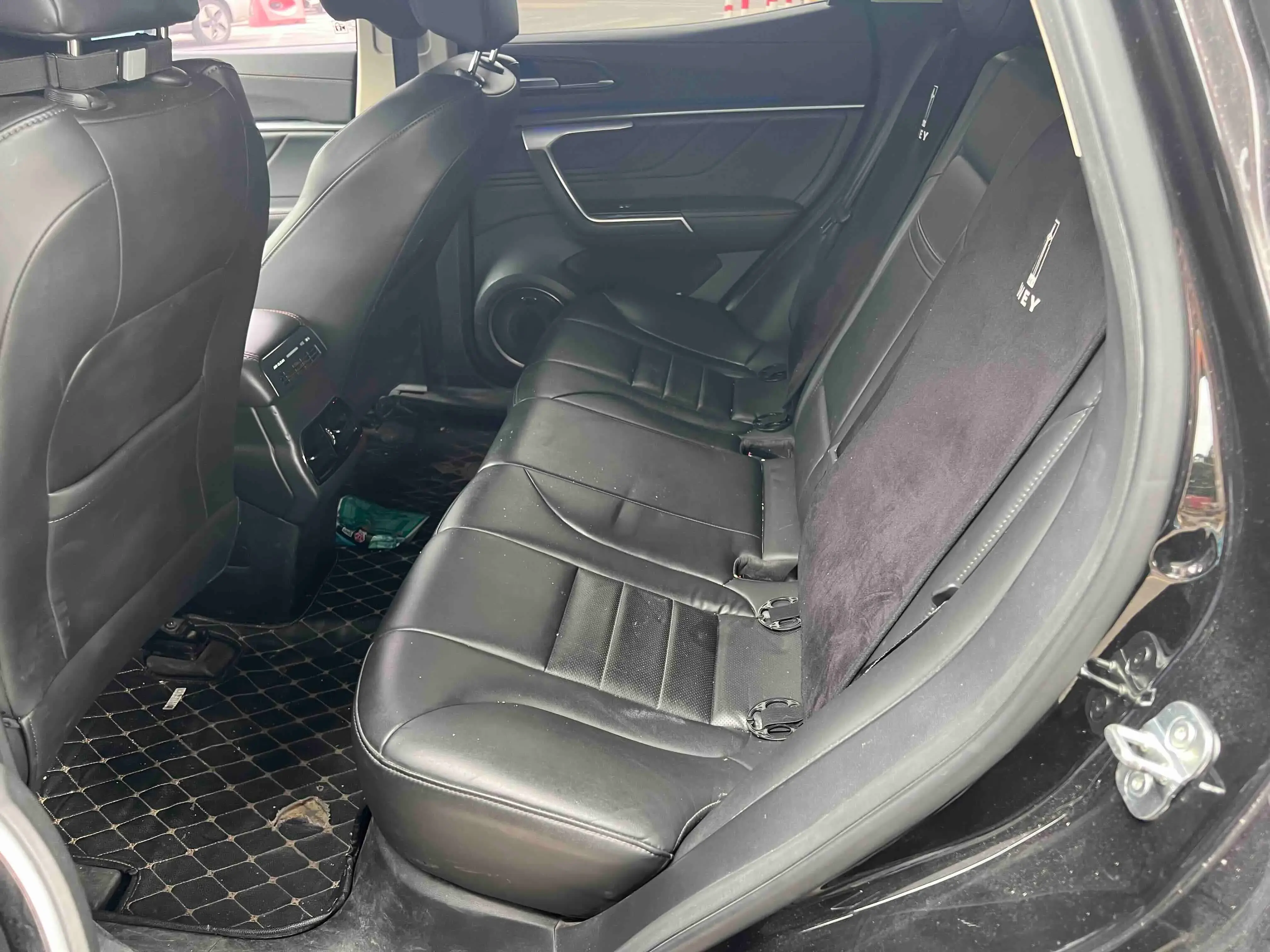 2017 WEY VV5 thumbnail 4