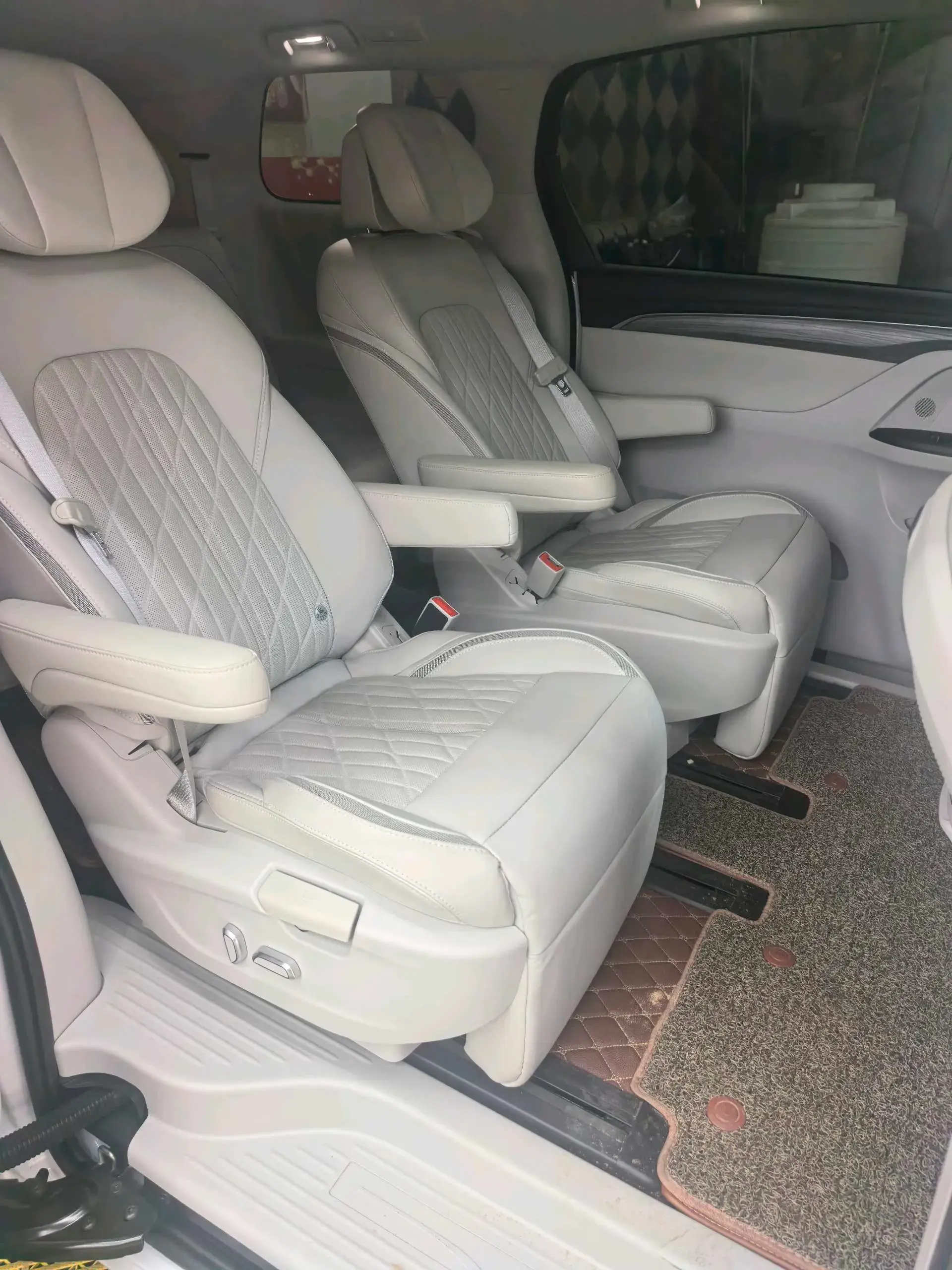 2023 BUICK GL8 thumbnail 3