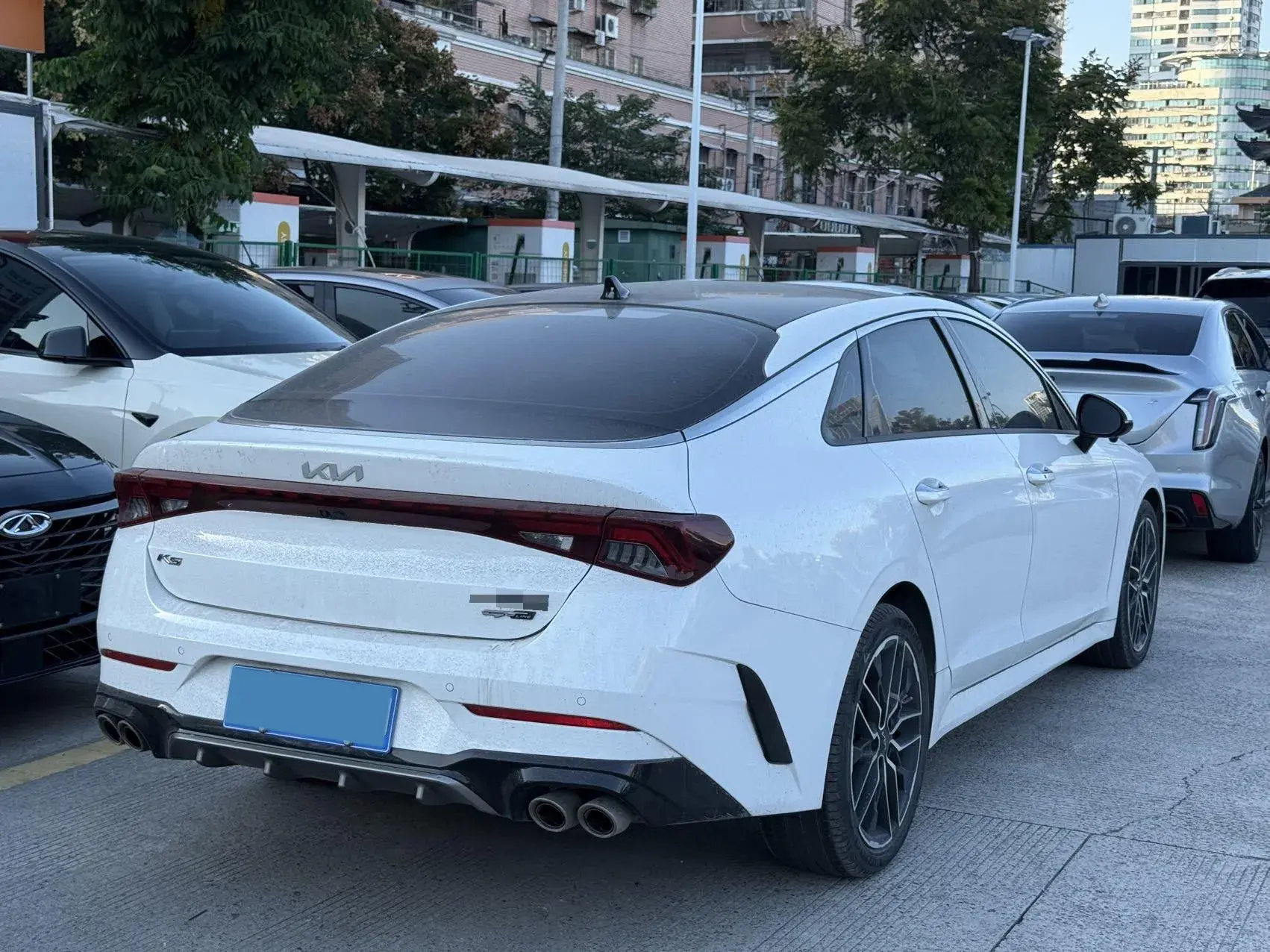 2021 KIA K5 thumbnail 3