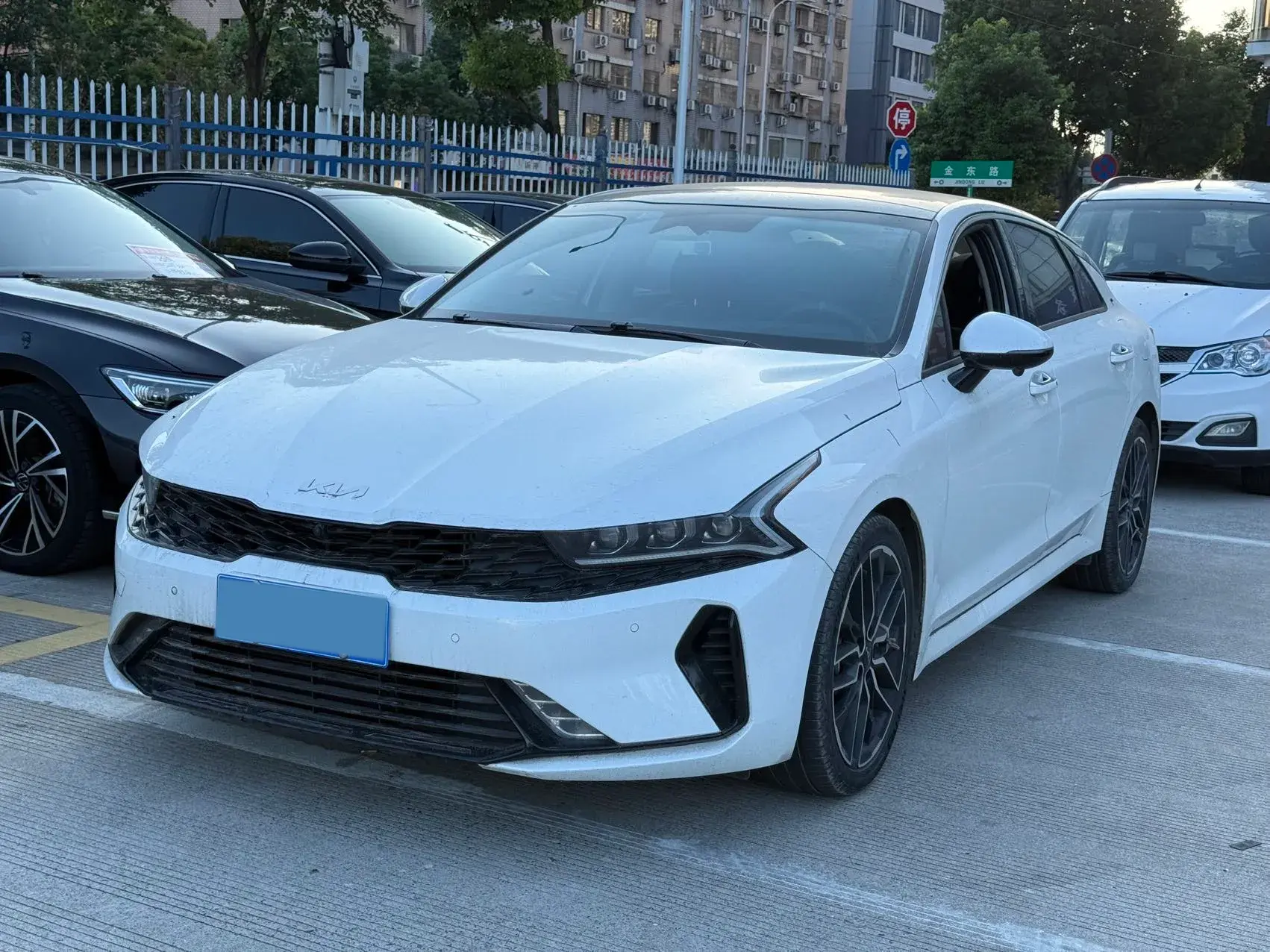 2021 KIA K5 view 1